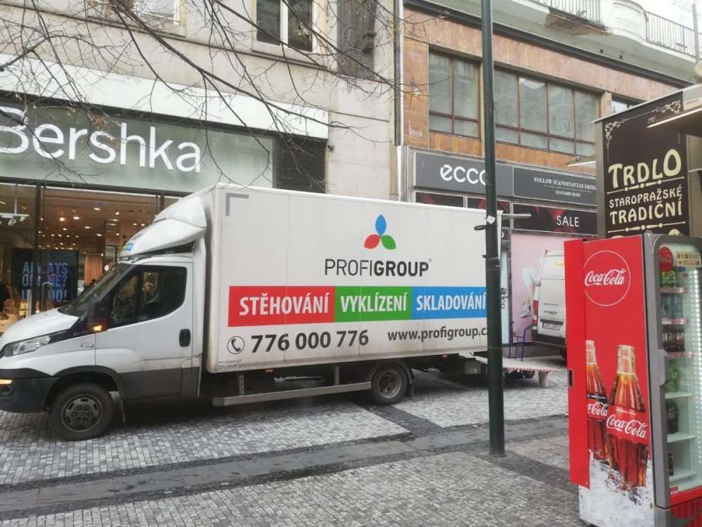 stěhování firem Praha