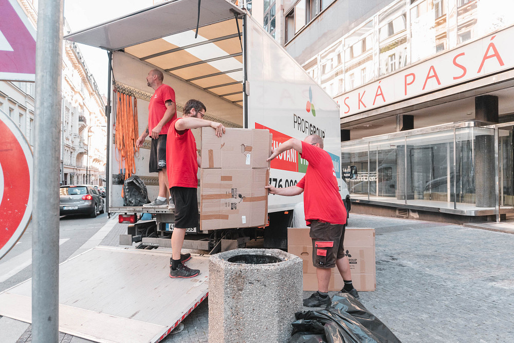Levné stěhování Střešovice s PROFIGROUP
